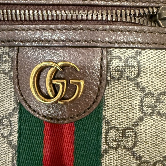 Gucci! Preloved GG supreme ophidia mini messenger!!comes with a box - Picture 4 of 16